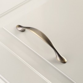 Ручка меблева GTV Camai L=160мм, C=128мм, антична шліфована латунь